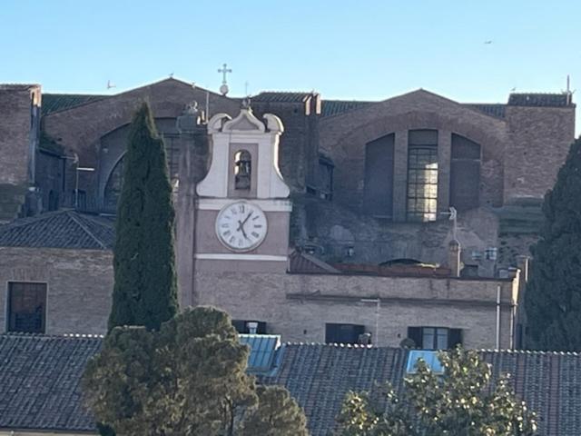 Camera X2 Con Magnifica Vista Sul Chiostro Di Michelangelo E Le Terme Di Diocleziano Рим Экстерьер фото