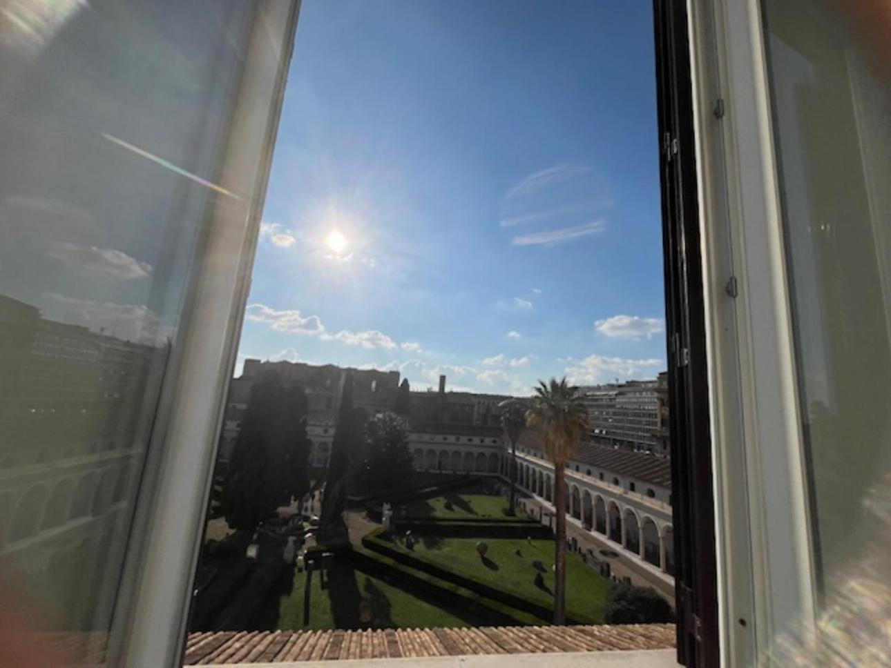 Camera X2 Con Magnifica Vista Sul Chiostro Di Michelangelo E Le Terme Di Diocleziano Рим Экстерьер фото